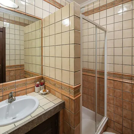 In With Communal Pool Prázdninový dům Benagil