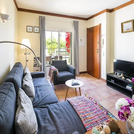 In With Communal Pool Prázdninový dům Benagil